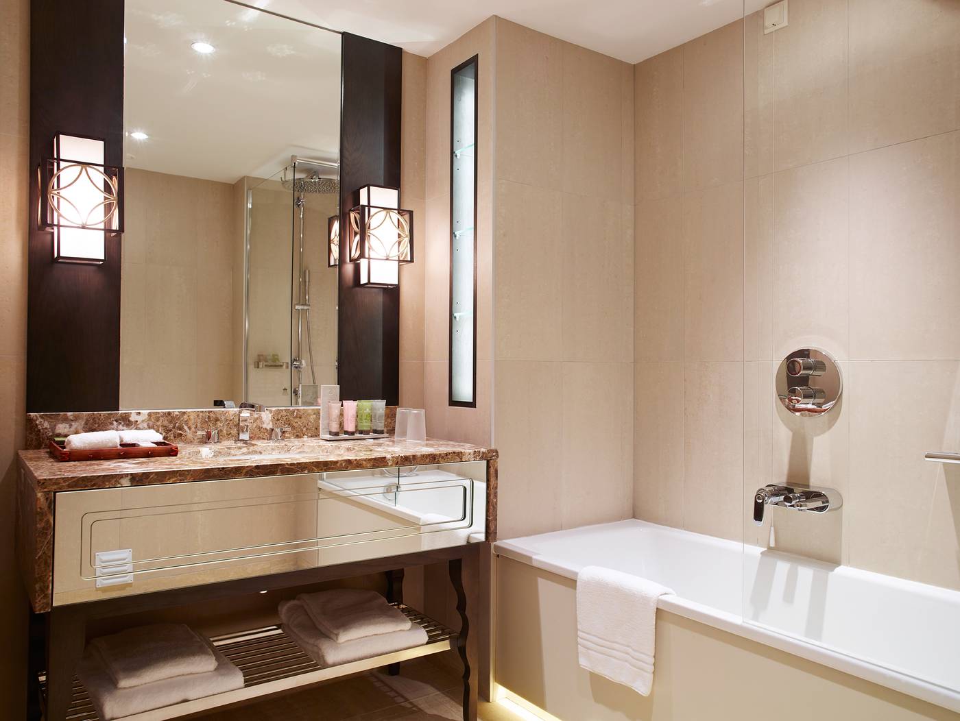 Dona-Filipa-Hotel-Room-30