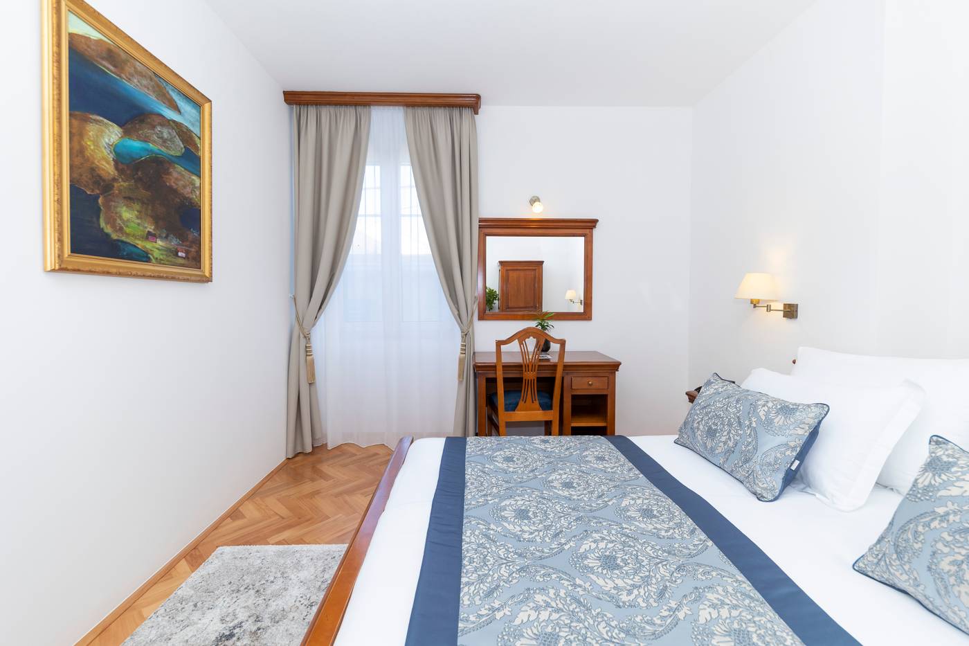 Heritage-Hotel-Tisno-Room-9
