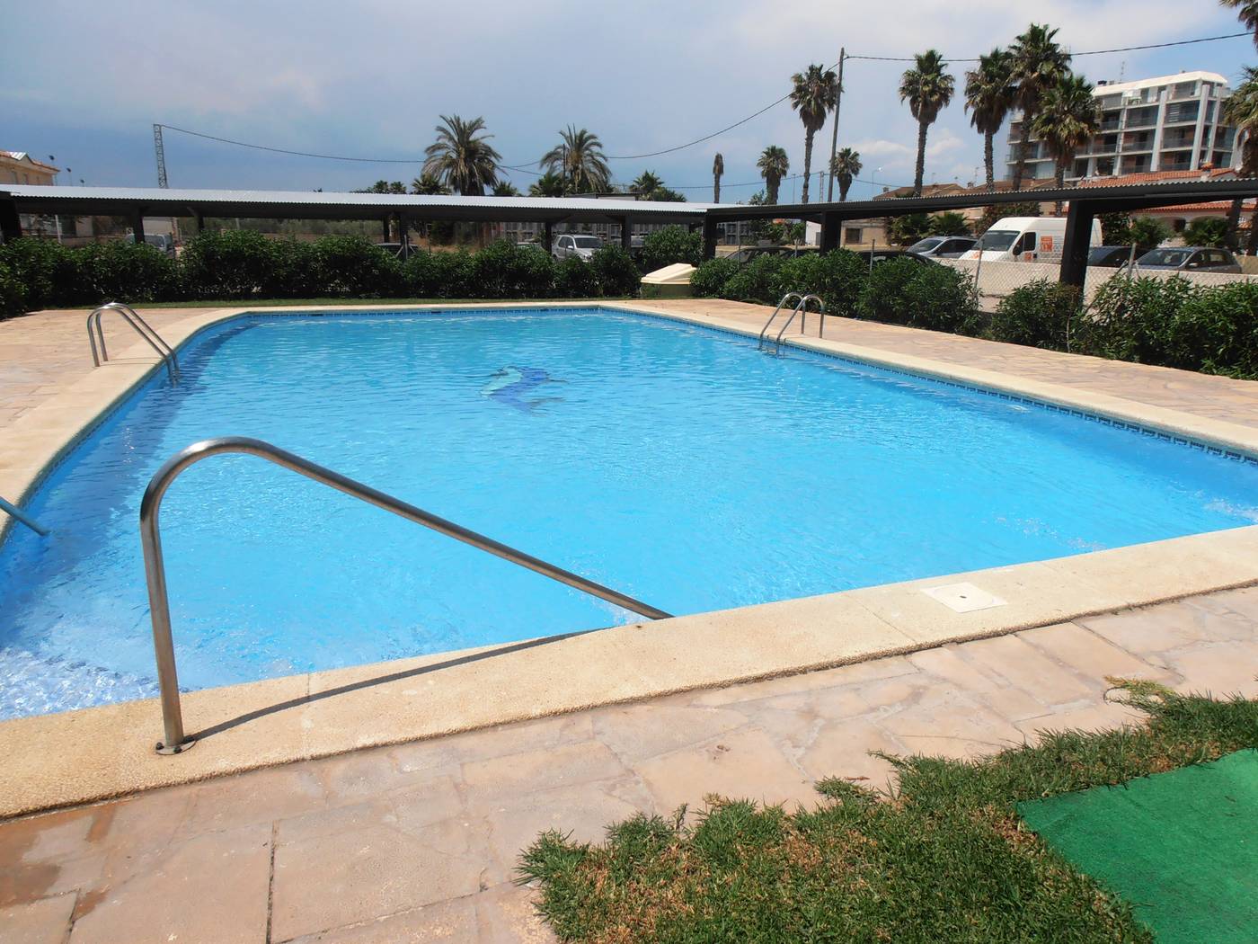 Apartamentos-Surfing3000-Pool-1