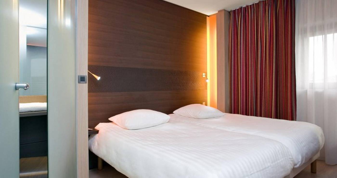 Oceania-Paris-Porte-De-Versailles-Room-40