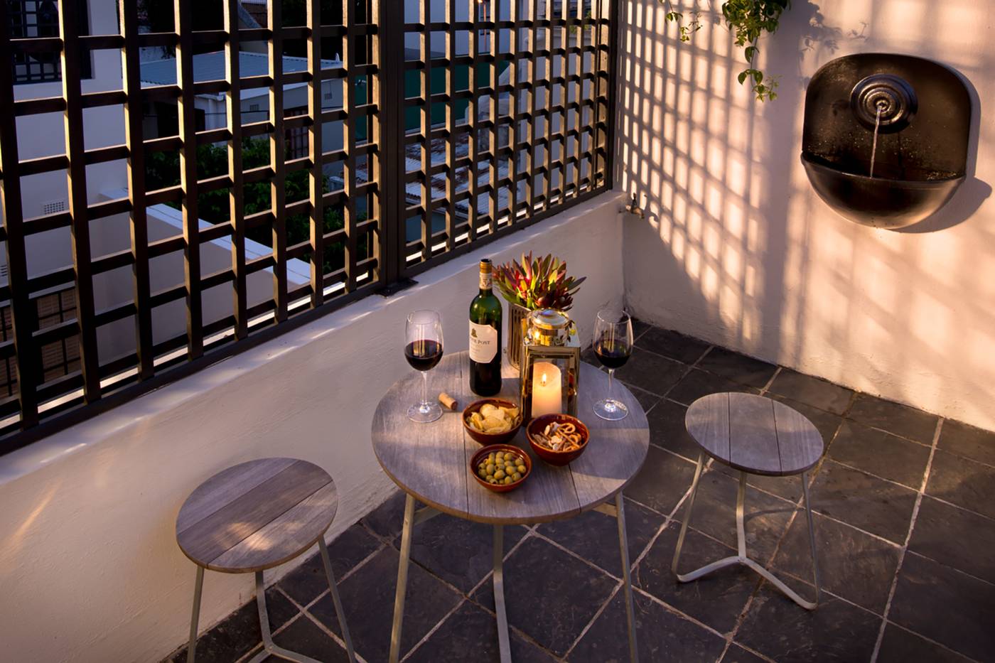 More-Quarters-Neighbourhood-Hotel-Terrace-21