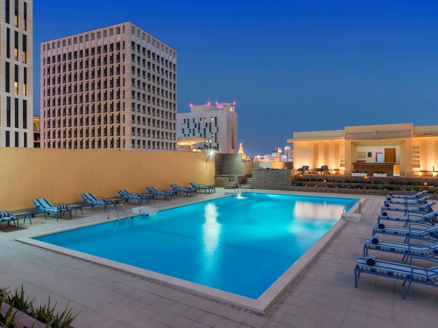 Treffen-House-Doha-Pool-3