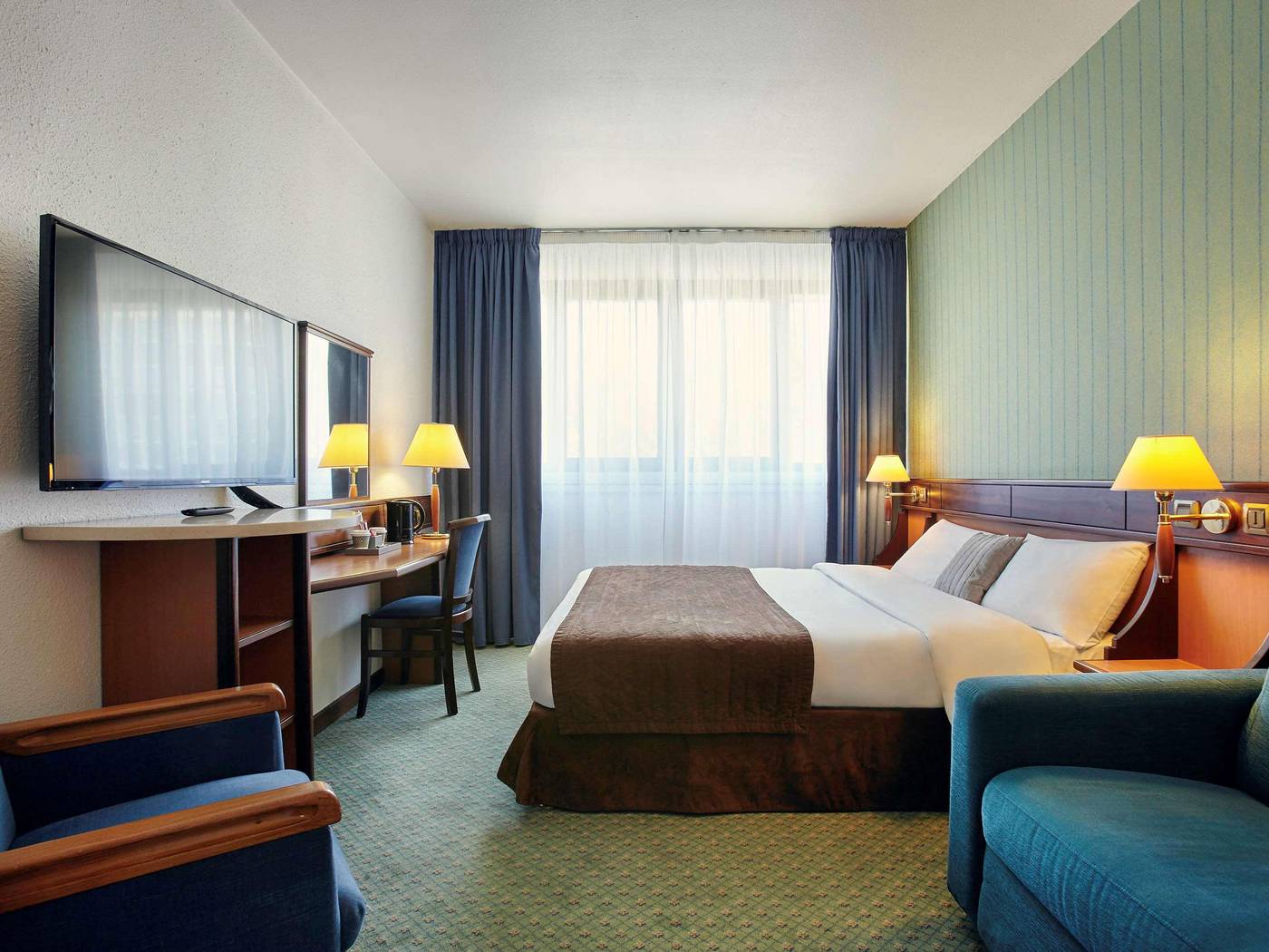 Mercure-Versailles-Parly-2-Room-28