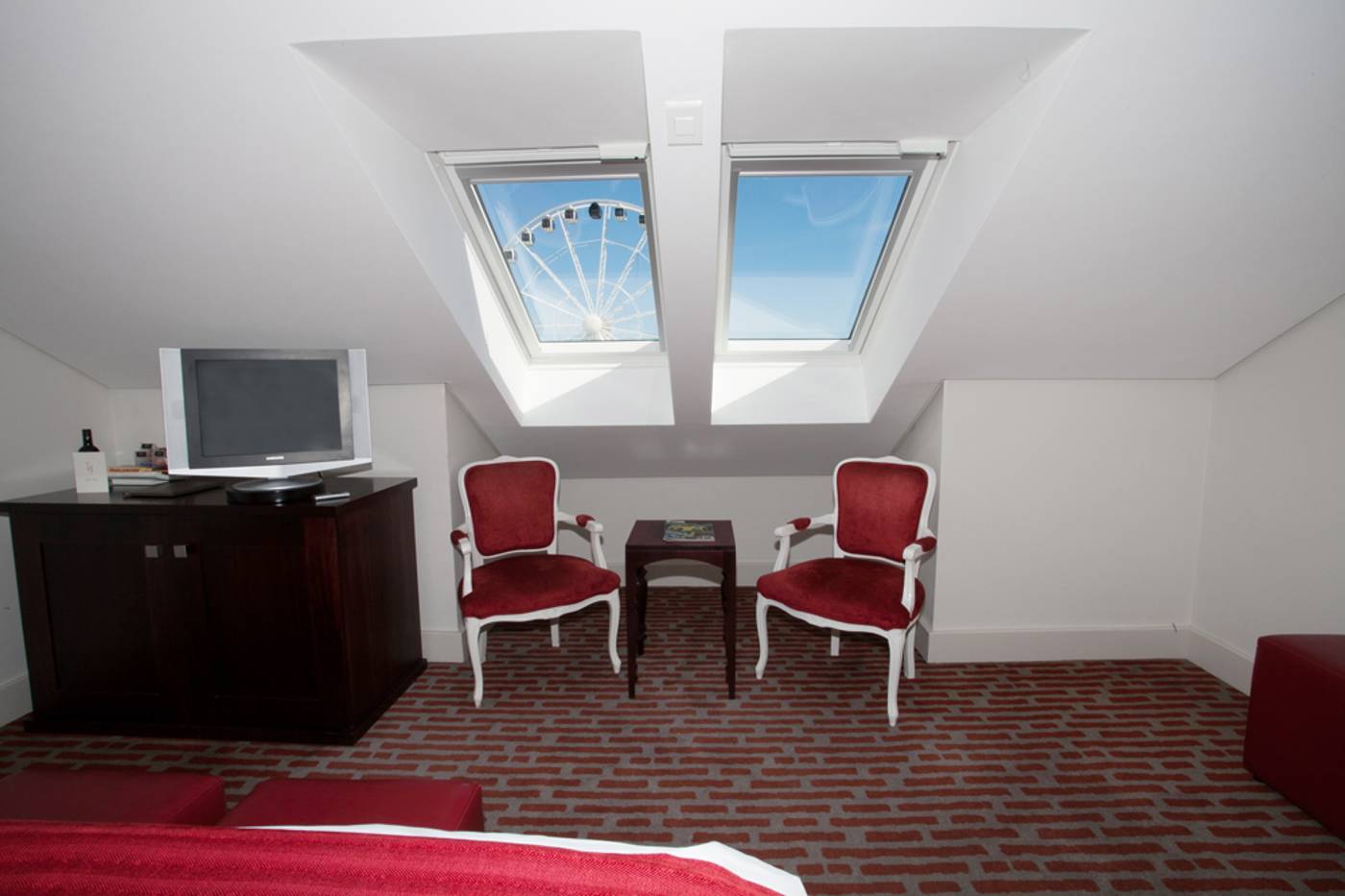 Victoria---Alfred-Hotel-by-Newmark-Room-36