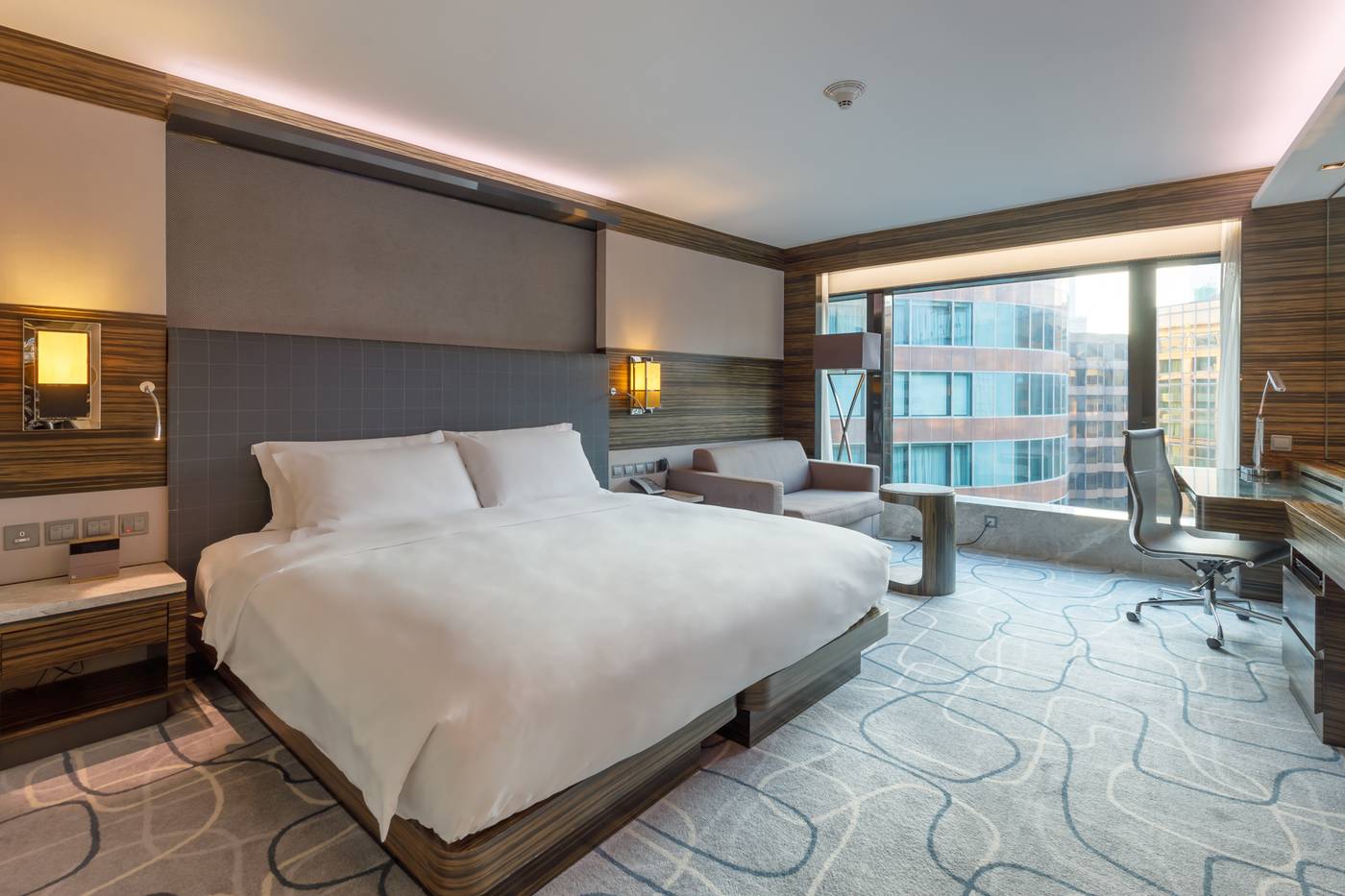 New-World-Millennium-Hong-Kong-Hotel-Room-23