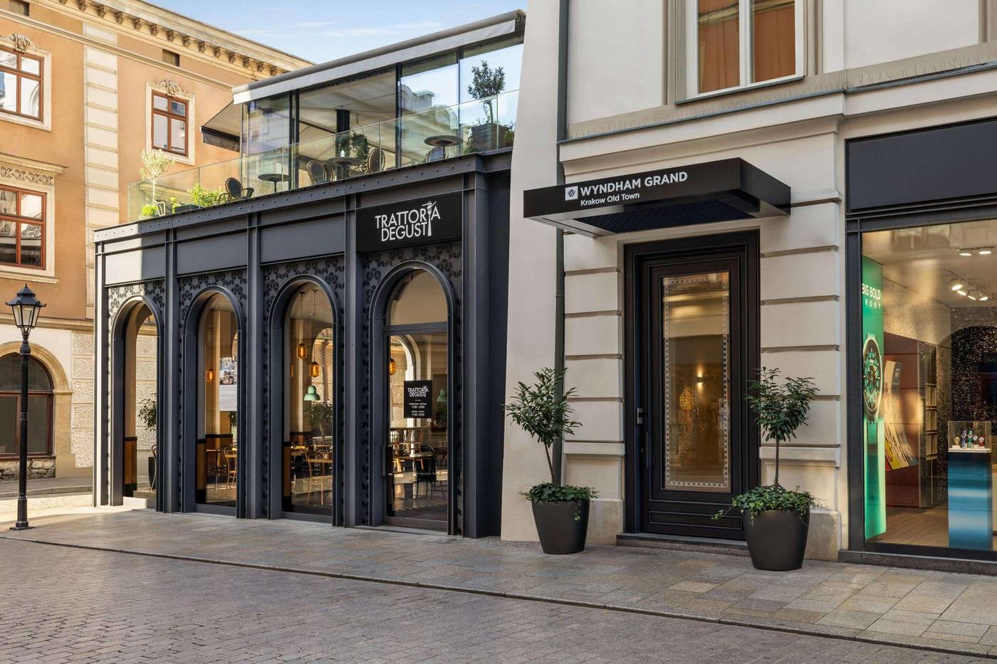 Wyndham-Grand-Krakow-Old-Town-General-view-1