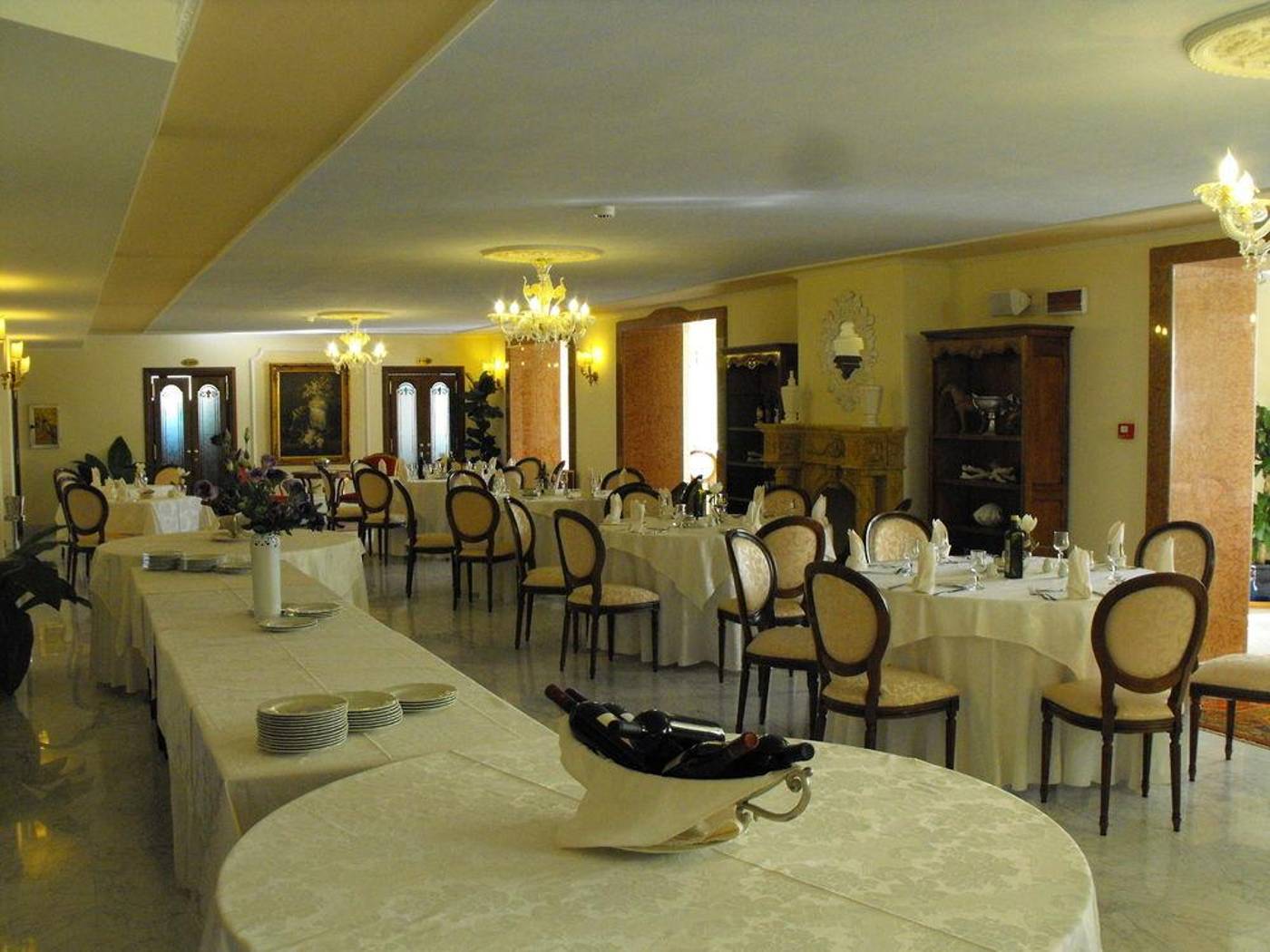Grand-Hotel-President-Restaurant-16