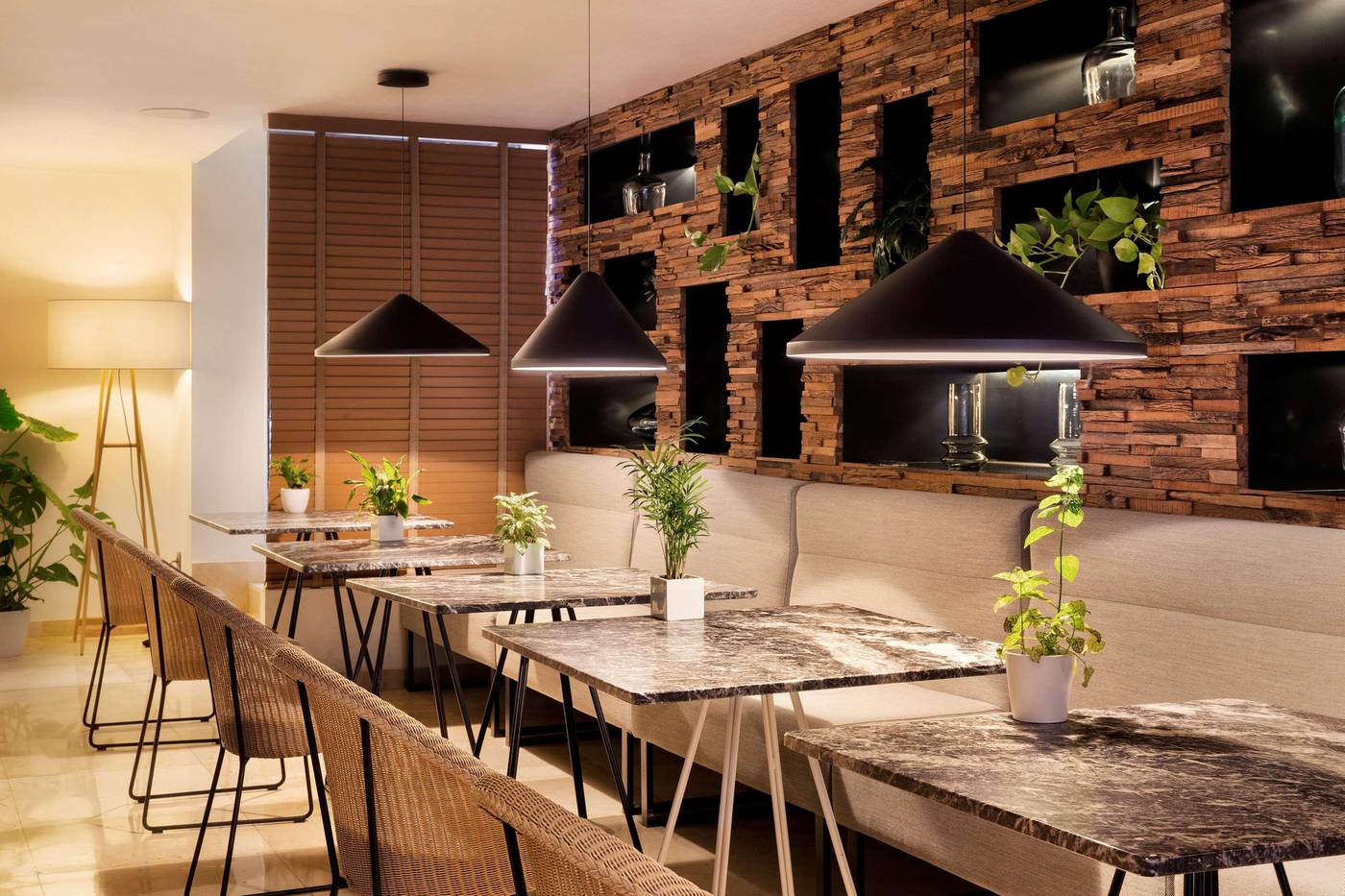 Melia-Madrid-Princesa-Bar-17