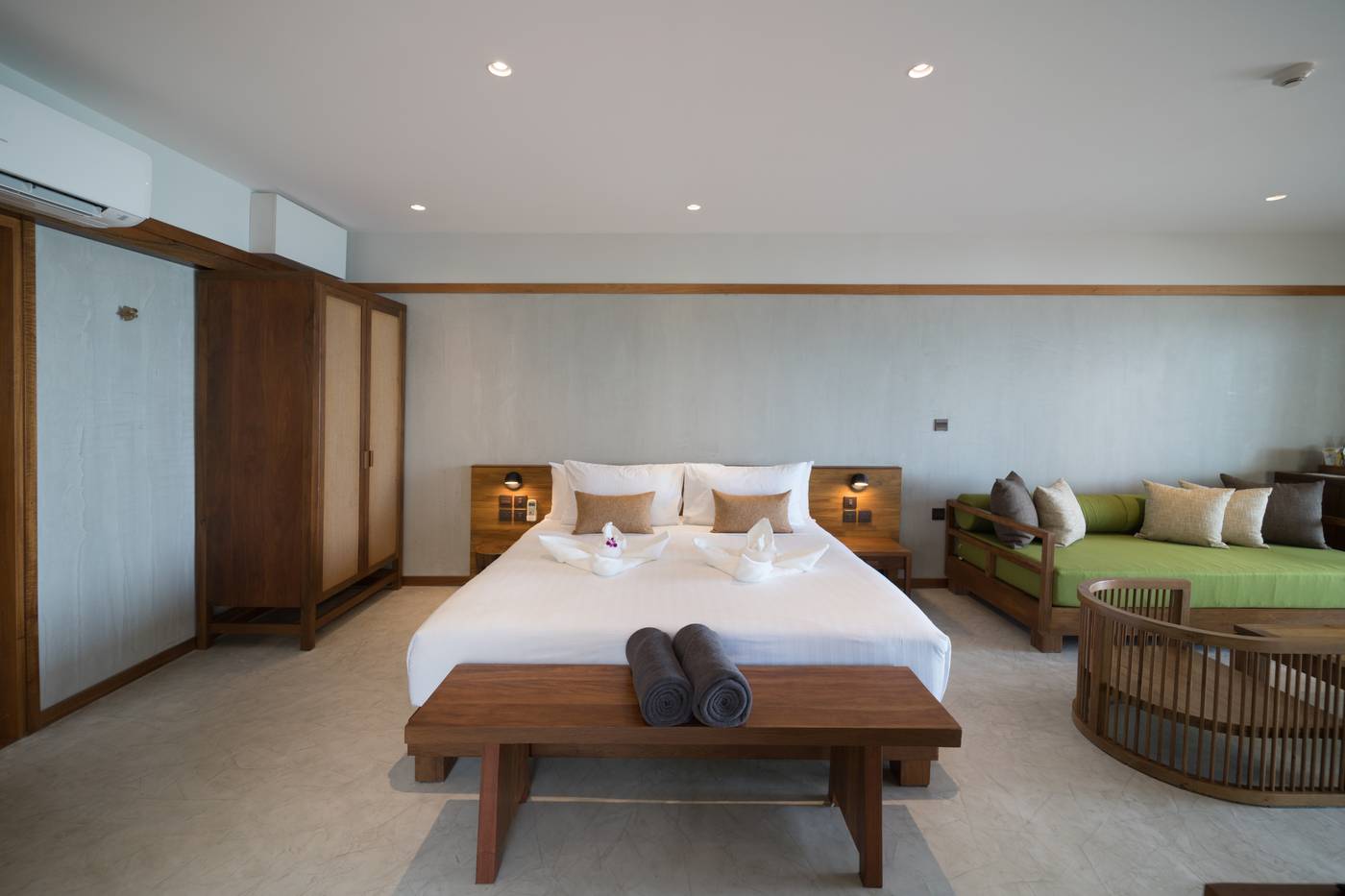 Banana-Fan-Sea-Resort-Room-35