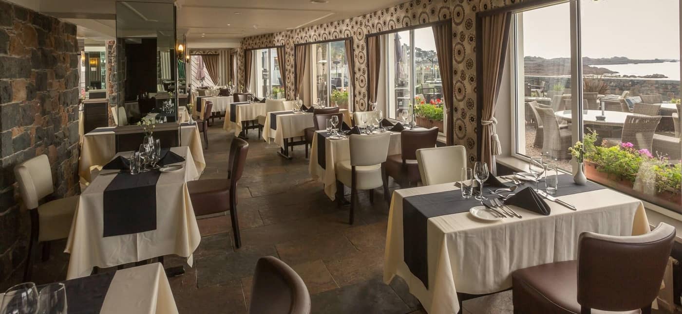 Cobo-Bay-Hotel-Restaurant-2