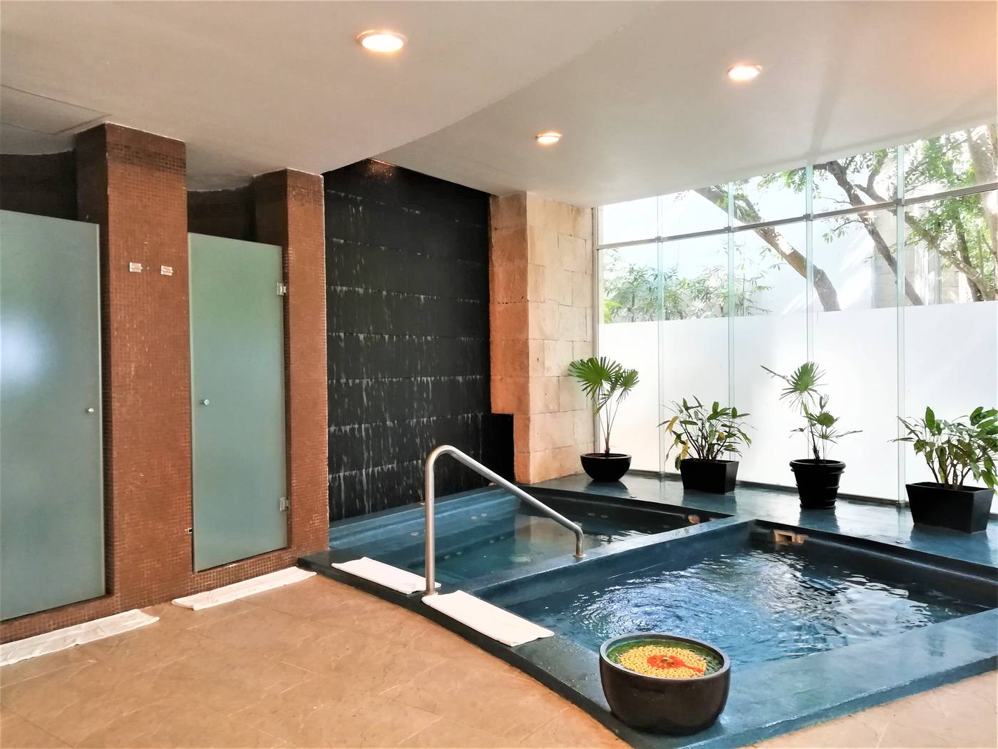 Essence-at-the-Fives-Beach-Sports-and-Entertainment-69