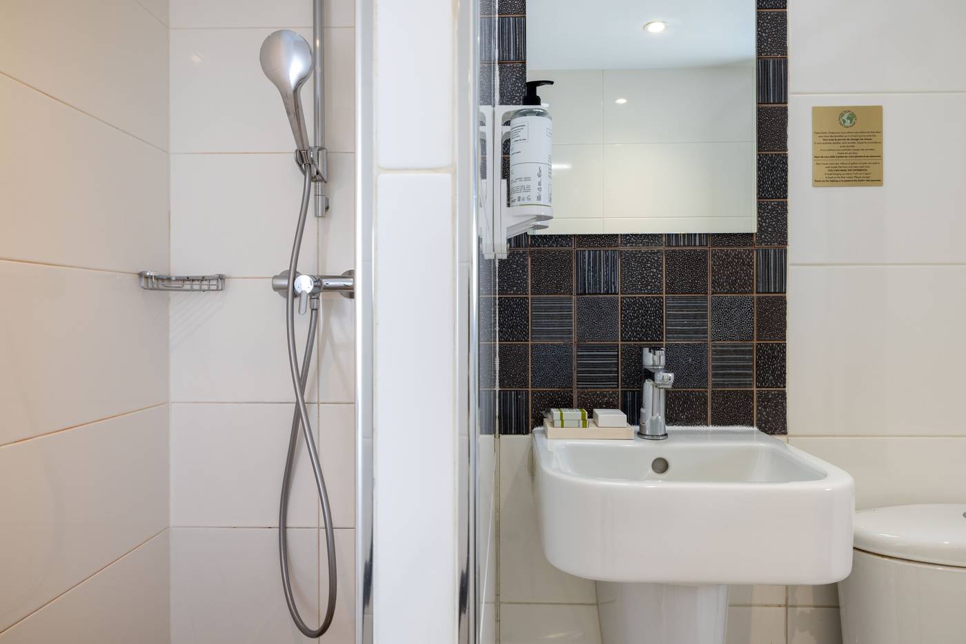 Villa-des-Ambassadeurs-Room-35