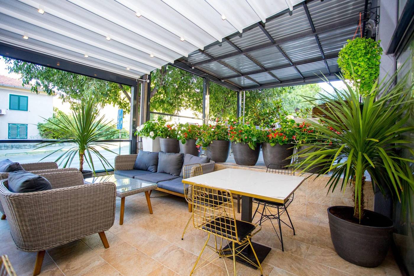 Art-Hotel-Terrace-15