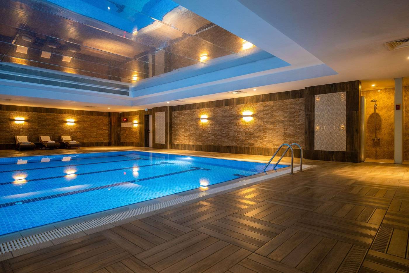 Clarion Hotel Istanbul Mahmutbey-Turkey-BAGCILAR-Pool-9