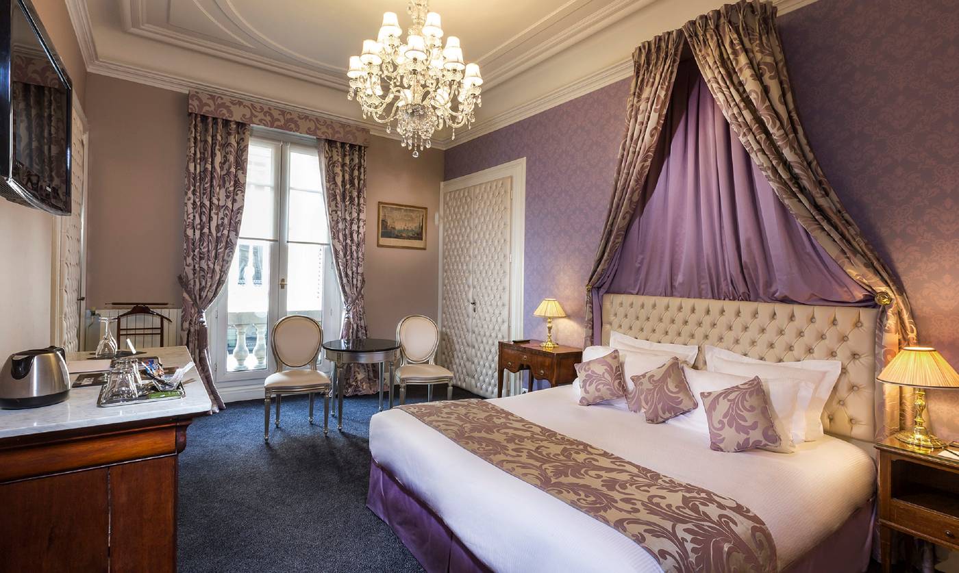 Hotel-Claridge-Worldhotel-Room-17