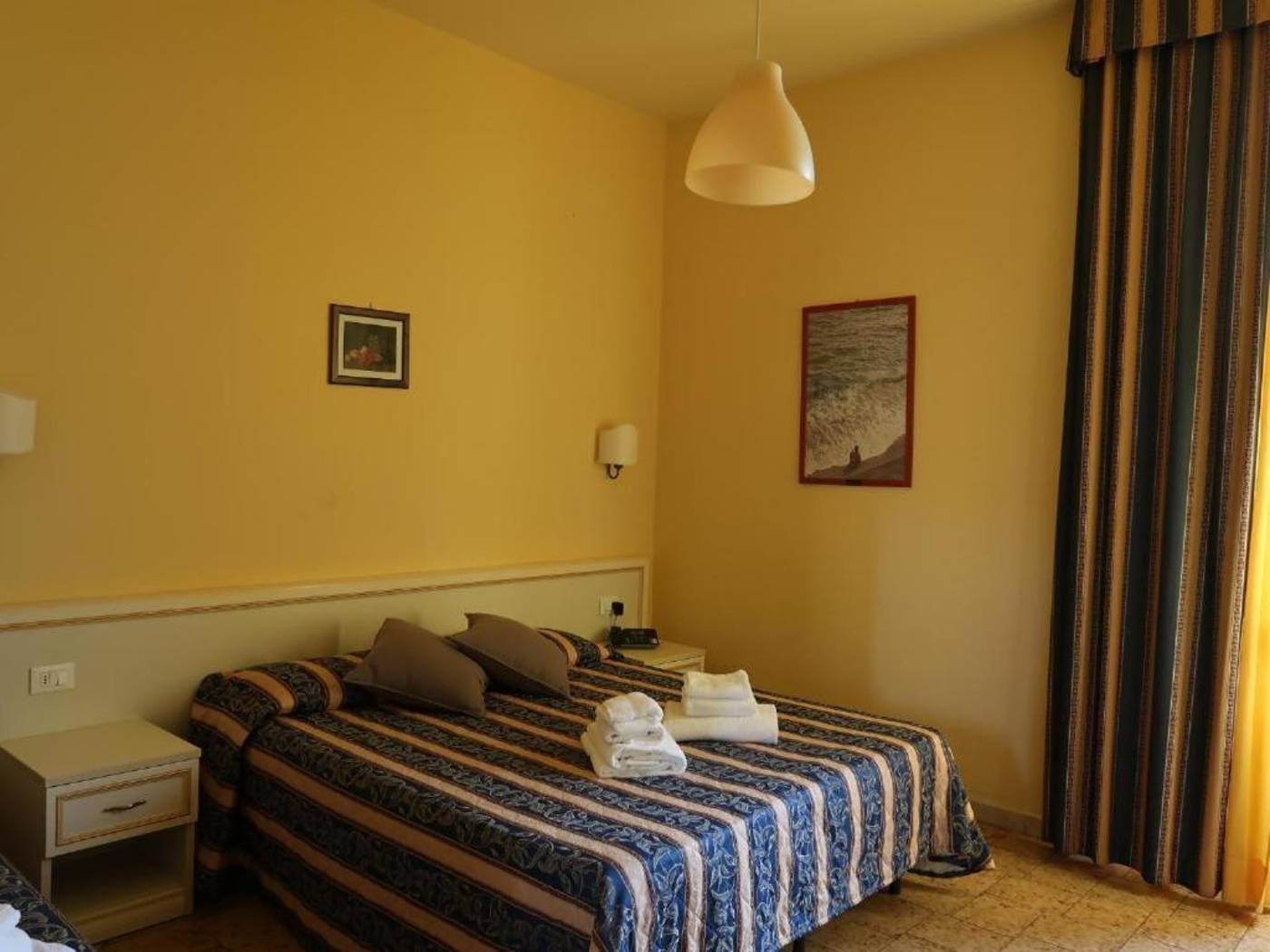 Azzi-Locande-degli-Artisti-Room-12