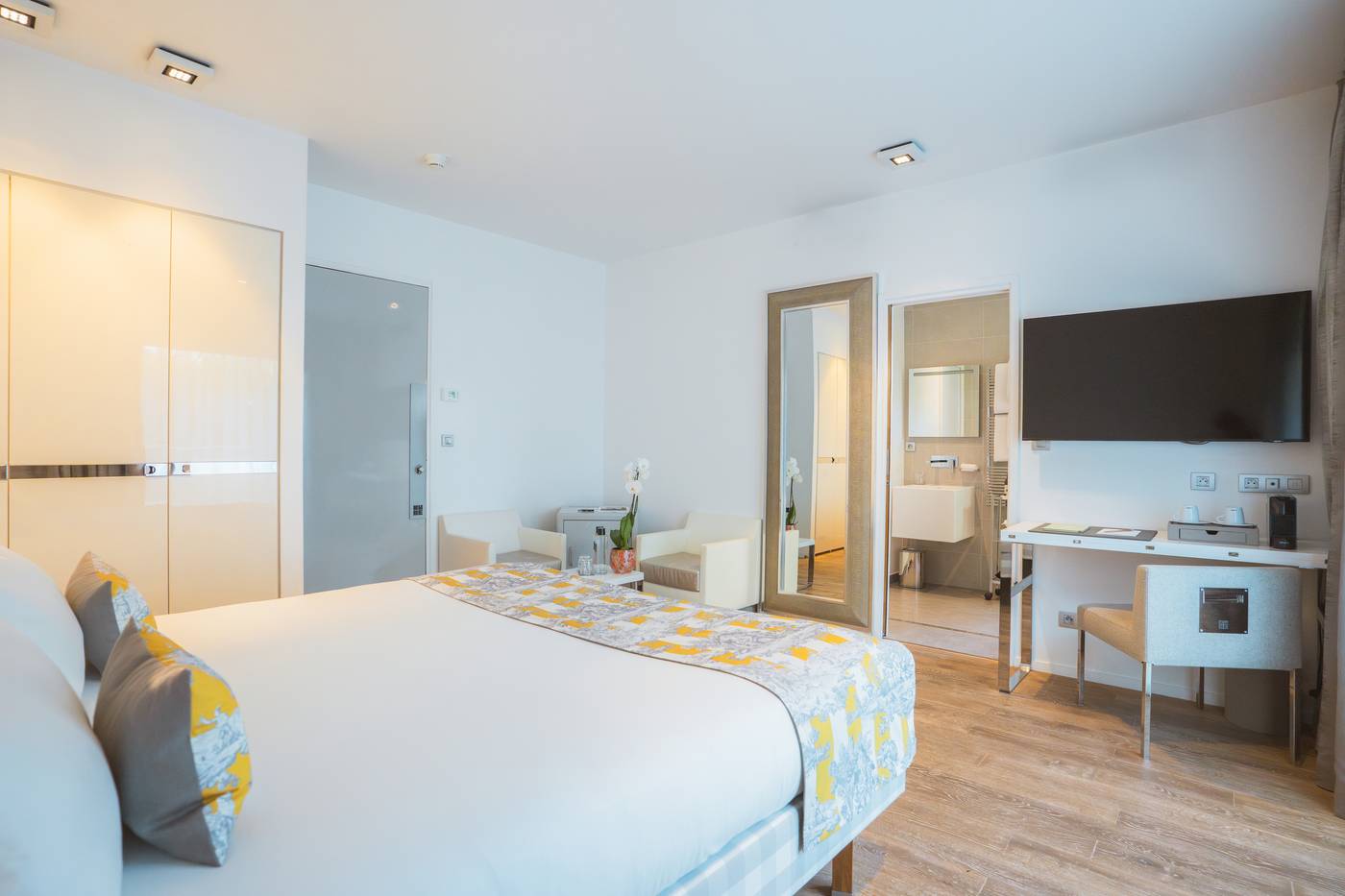 Kube-Hotel-St-Tropez-Room-49