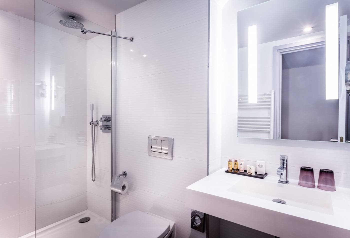 Hotel-Opera-Marigny-Room-14