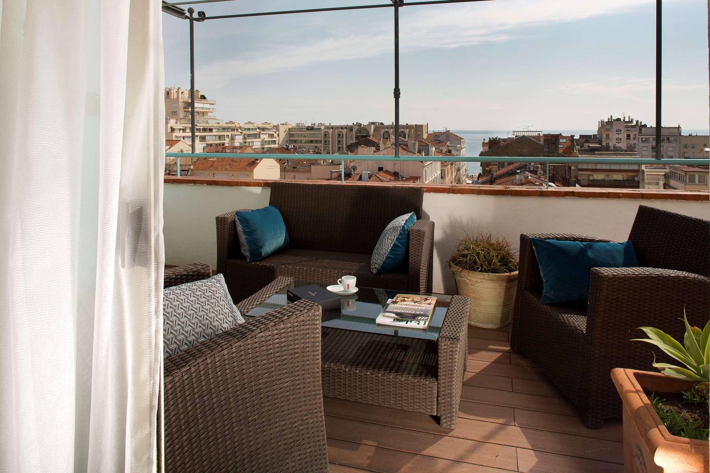 Best-Western-Premier-Mondial-Room-10