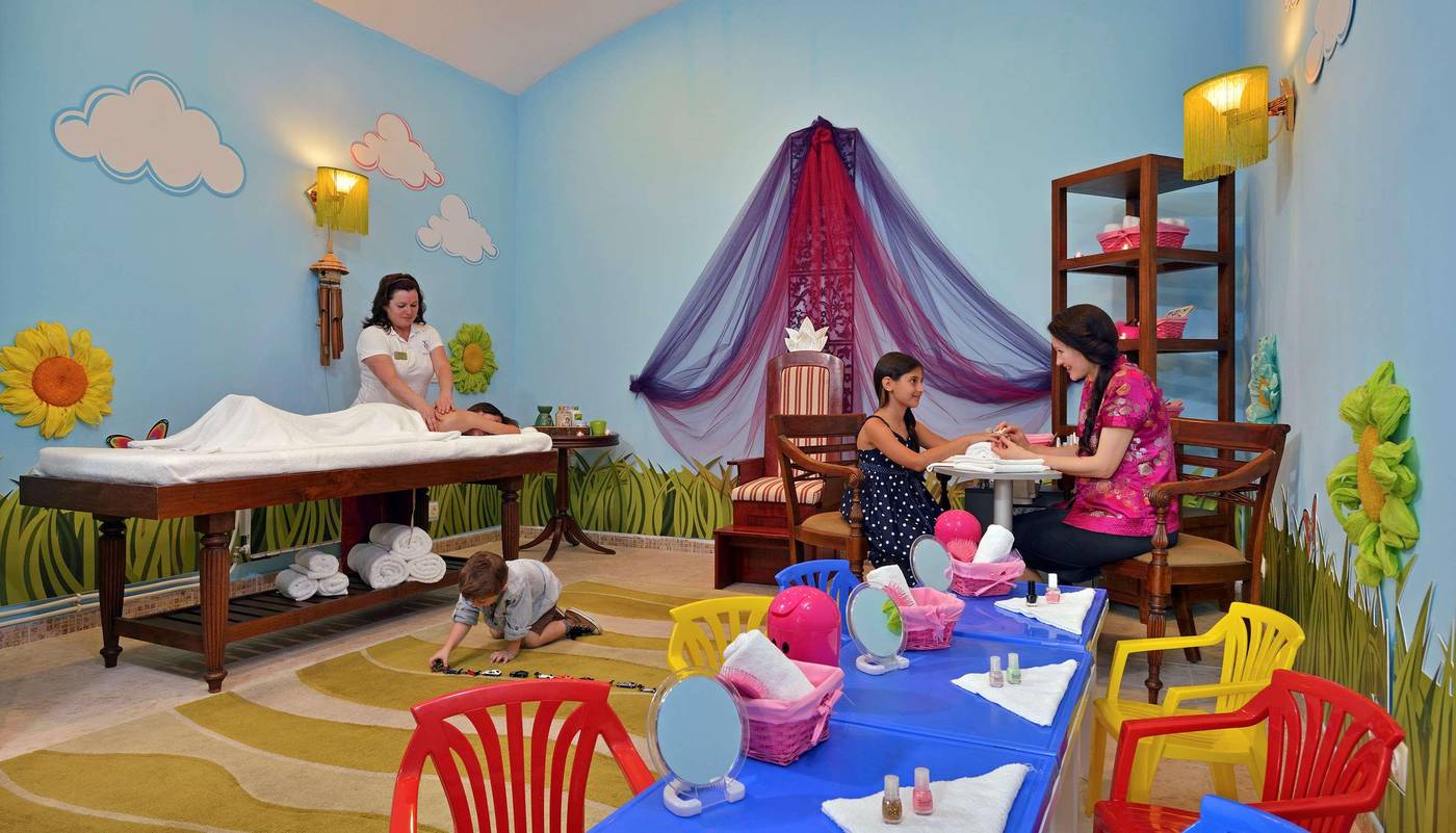 Melia-Grand-Hermitage-Sports-and-Entertainment-71