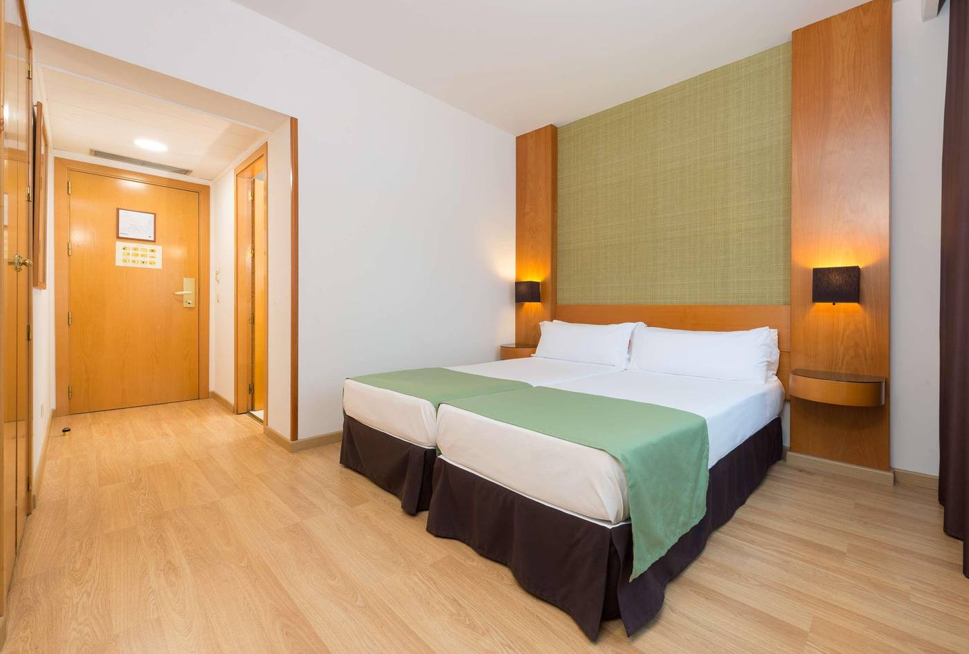 TRYP-Ciudad-de-Elche-Hotel-Room-10