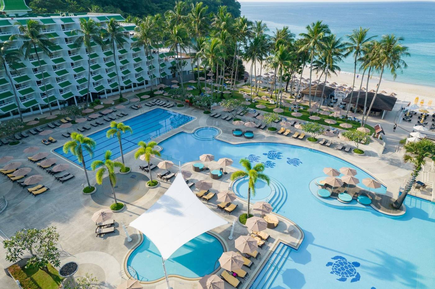 Le-Meridien-Phuket-Beach-Resort-Pool-4