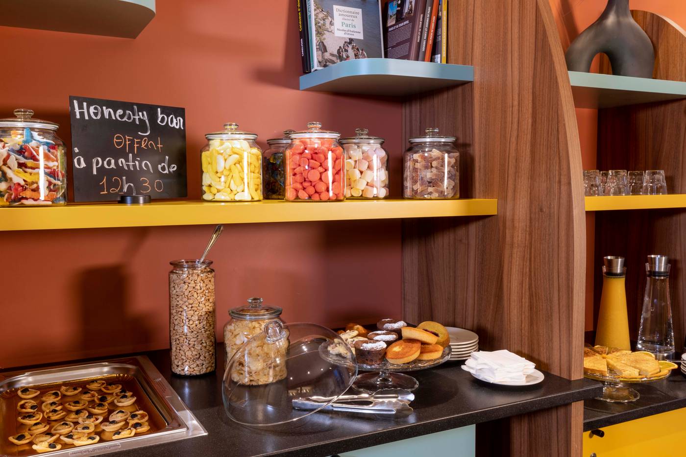 Paris-Art-Hotel-Quartier-Latin-By-Malone-Restaurant-61