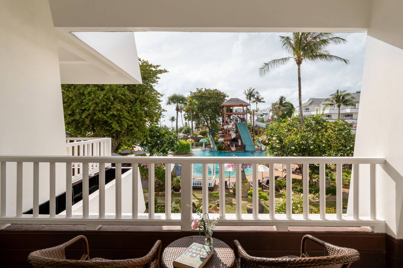 Thavorn-Palm-Beach-Resort-Room-14