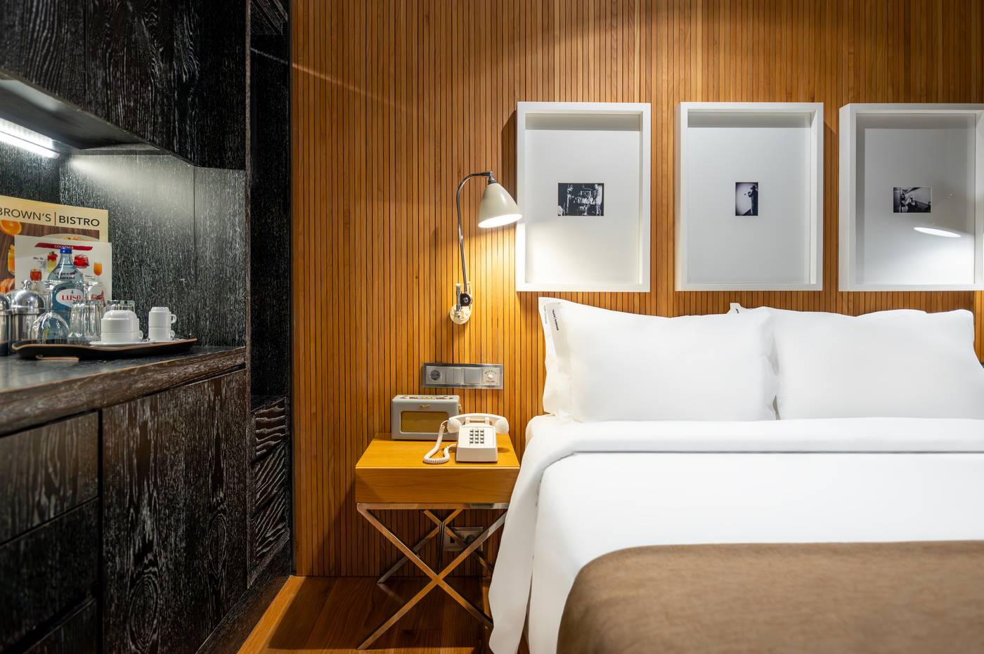 Browns-Downtown-Hotel-Room-26