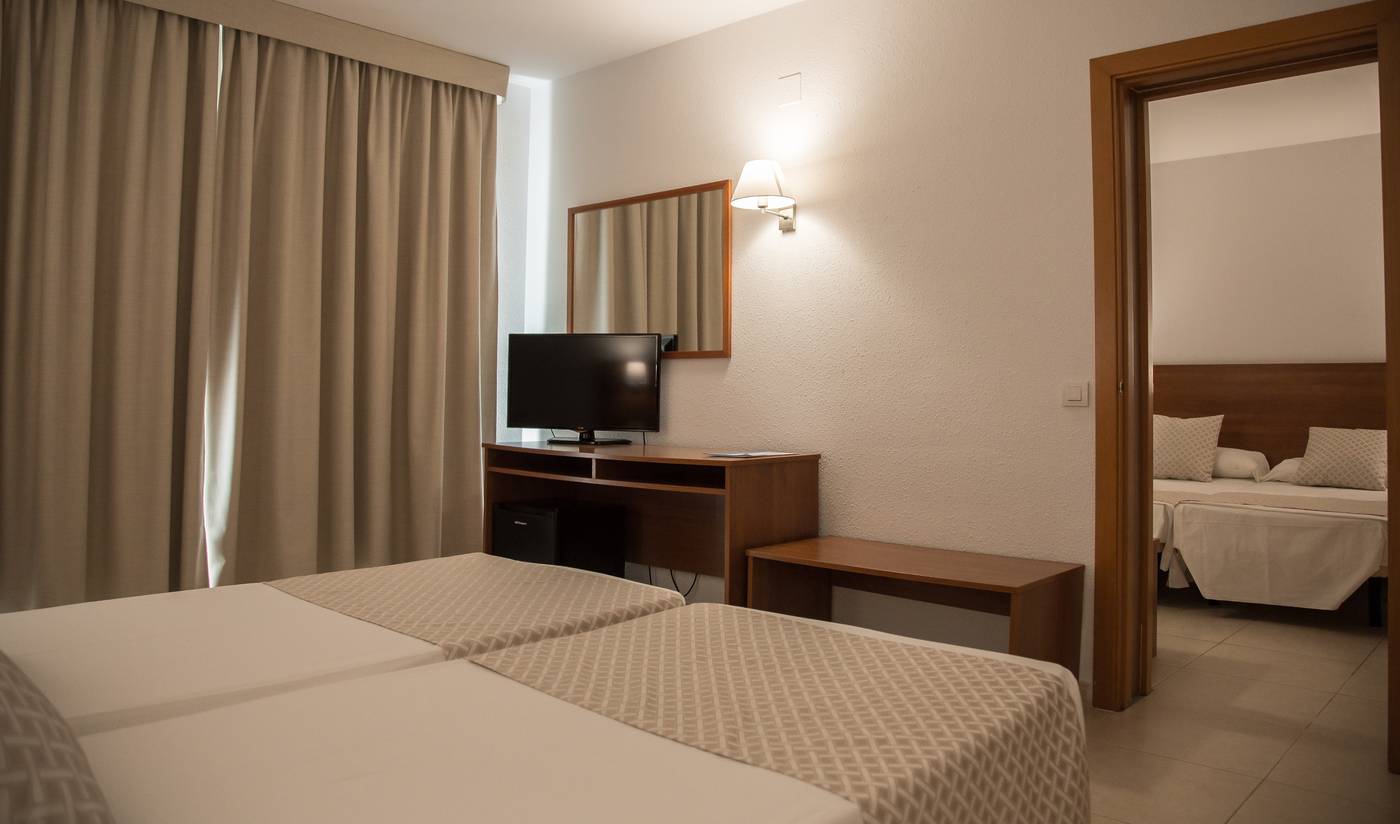 Carlos-III-Room-23