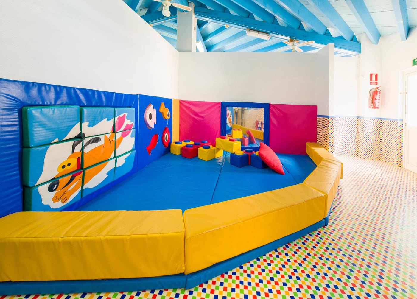 Coral Star Hotel & Apartments