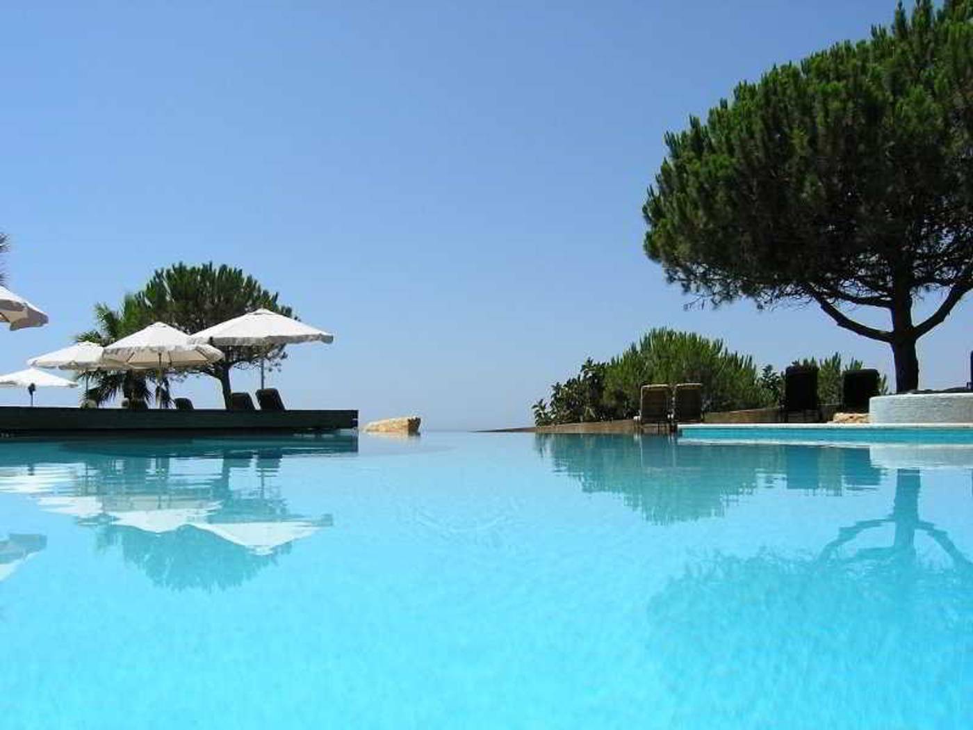 Boutique-Hotel-Miranda-Pool-12