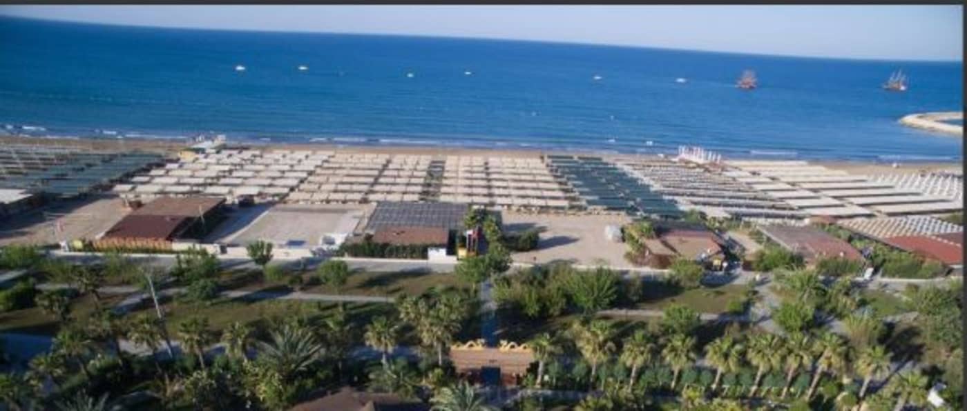 Royal-Dragon-Hotel-Beach-81