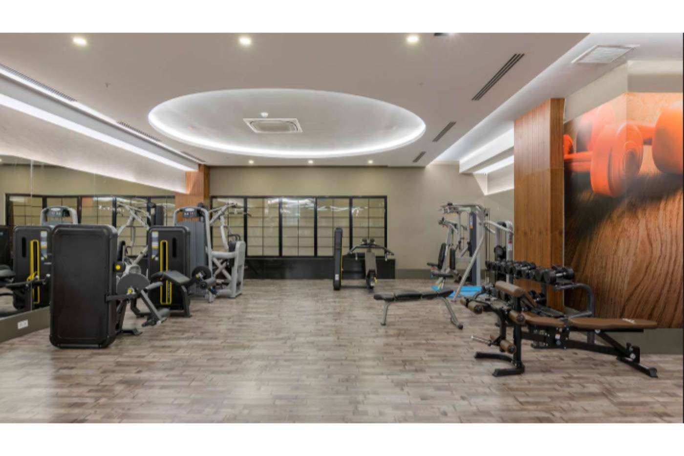 Side-Crown-Sunshine-Sports-and-Entertainment-61