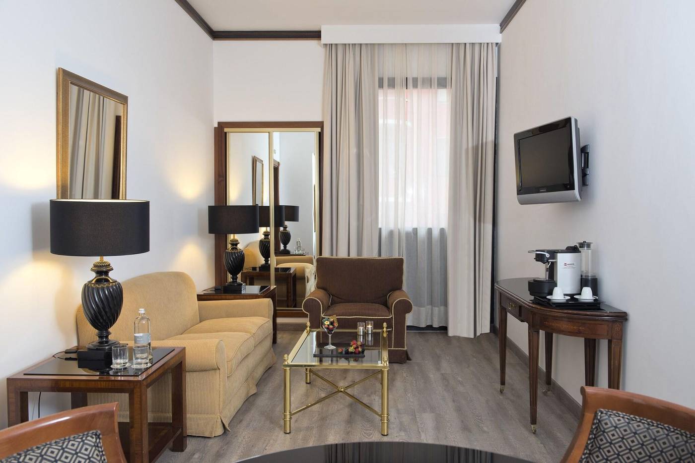 Melia-Milano-Room-54