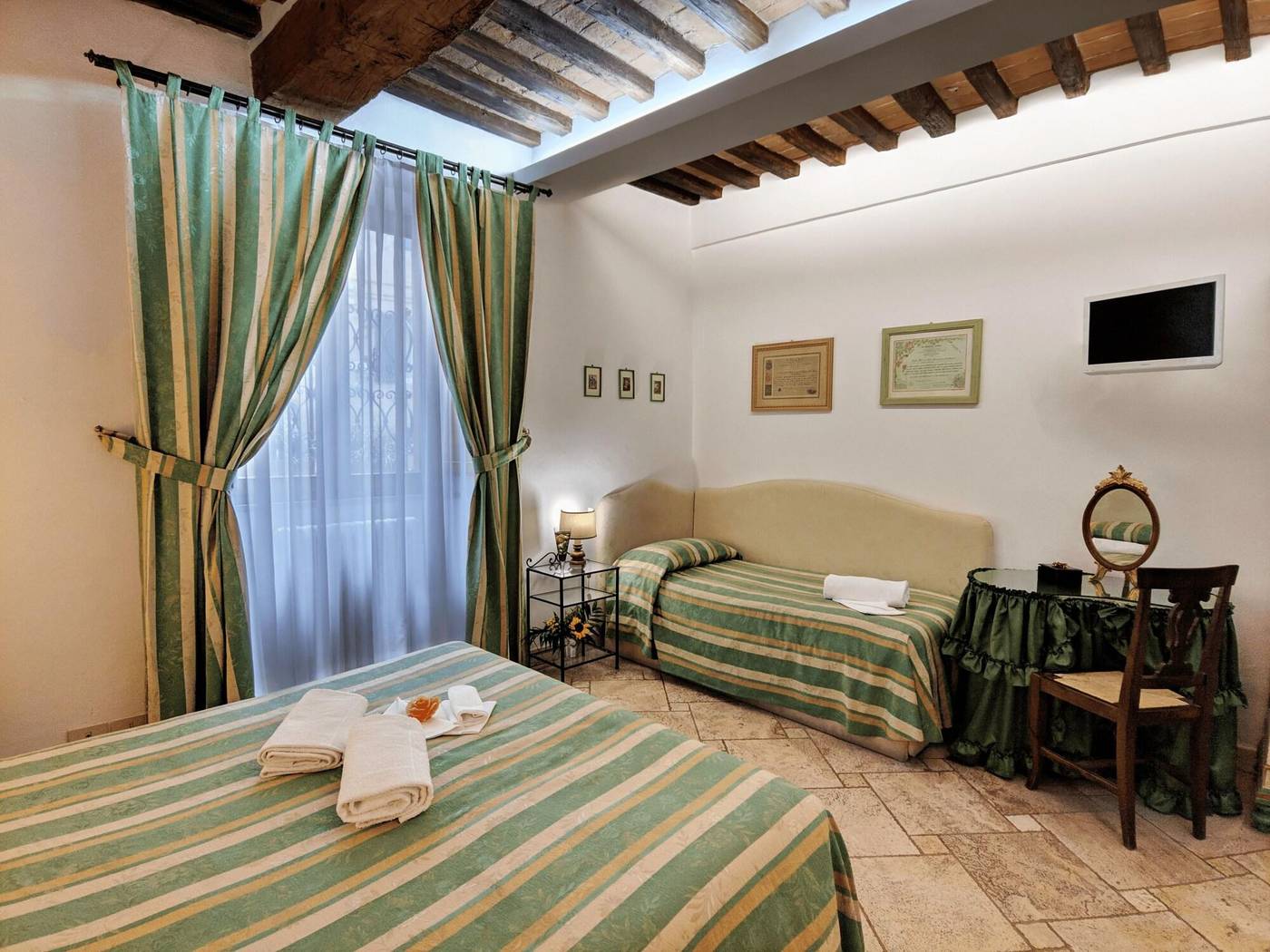 B&B Siena in Centro - Albergo Diffuso-Italy-SIENA-Room-10