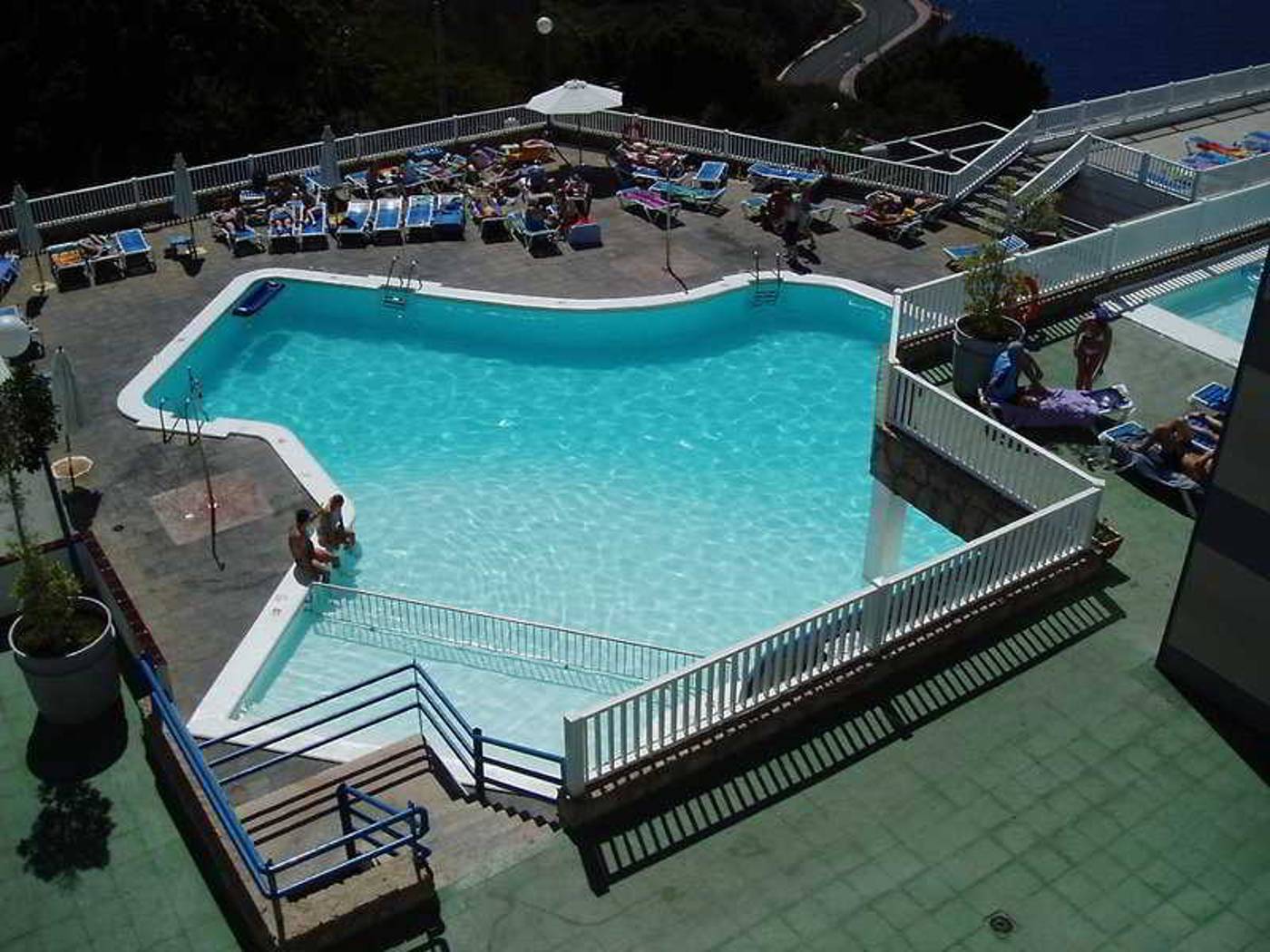Blue-Star-Pool-12