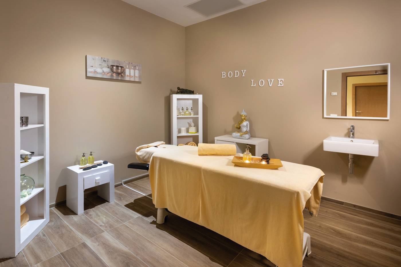 Club-Hotel-Riu-Paraiso-Lanzarote-Resort-Sports-and-Entertainment-66