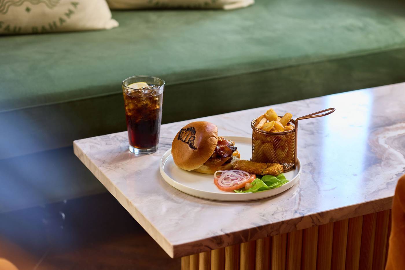 British-Colonial-Restaurant-52