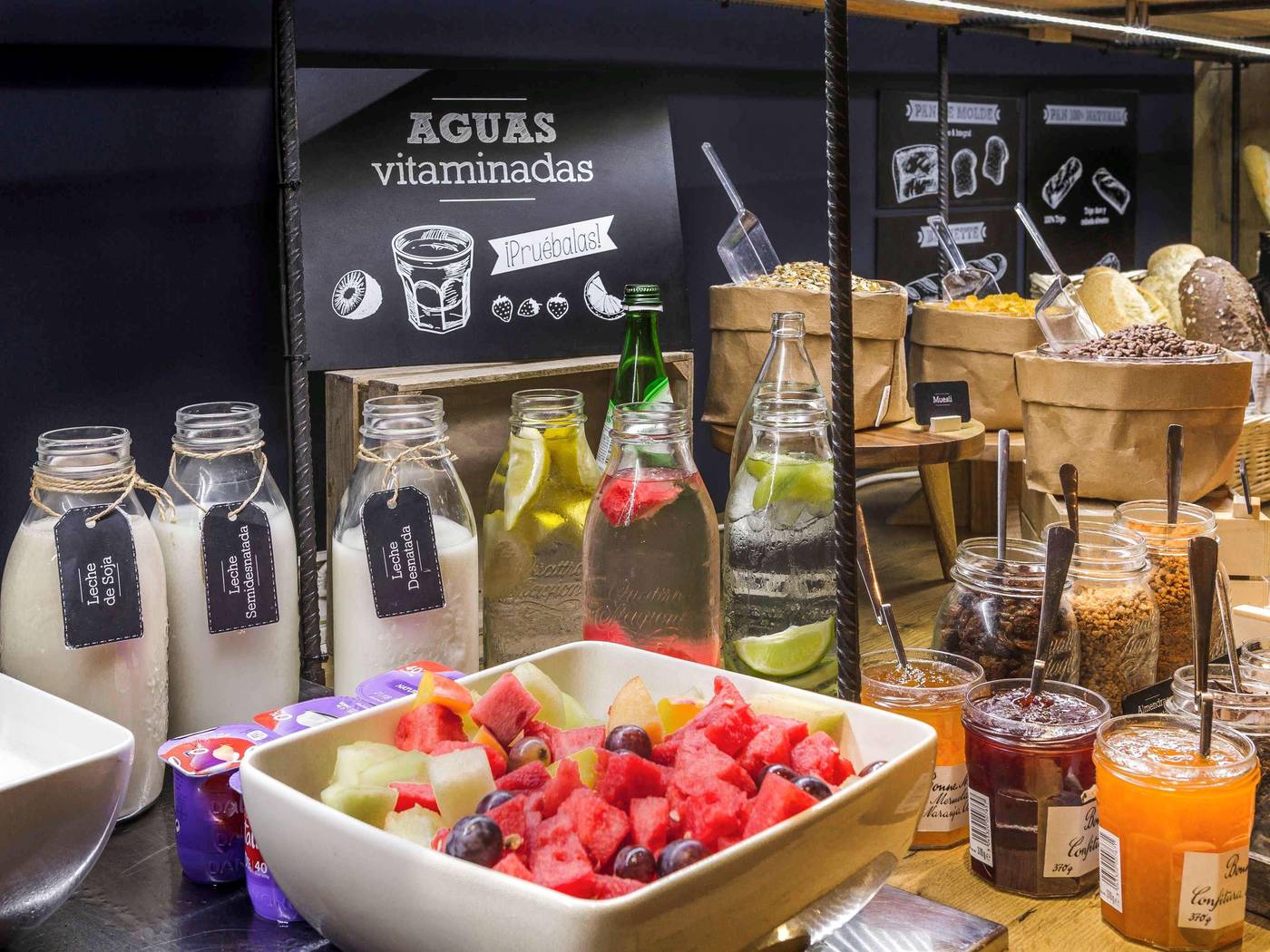 Ibis-Brussels-Centre-Chatelain-General-view-30