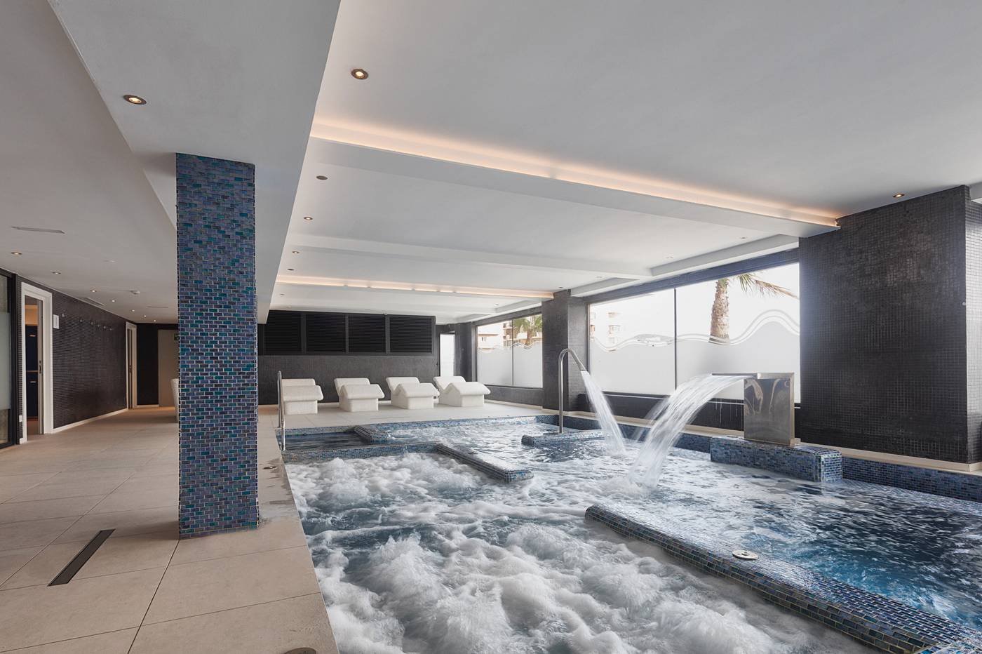 El-Puerto-Ibiza-Hotel---Spa-Sports-and-Entertainment-69