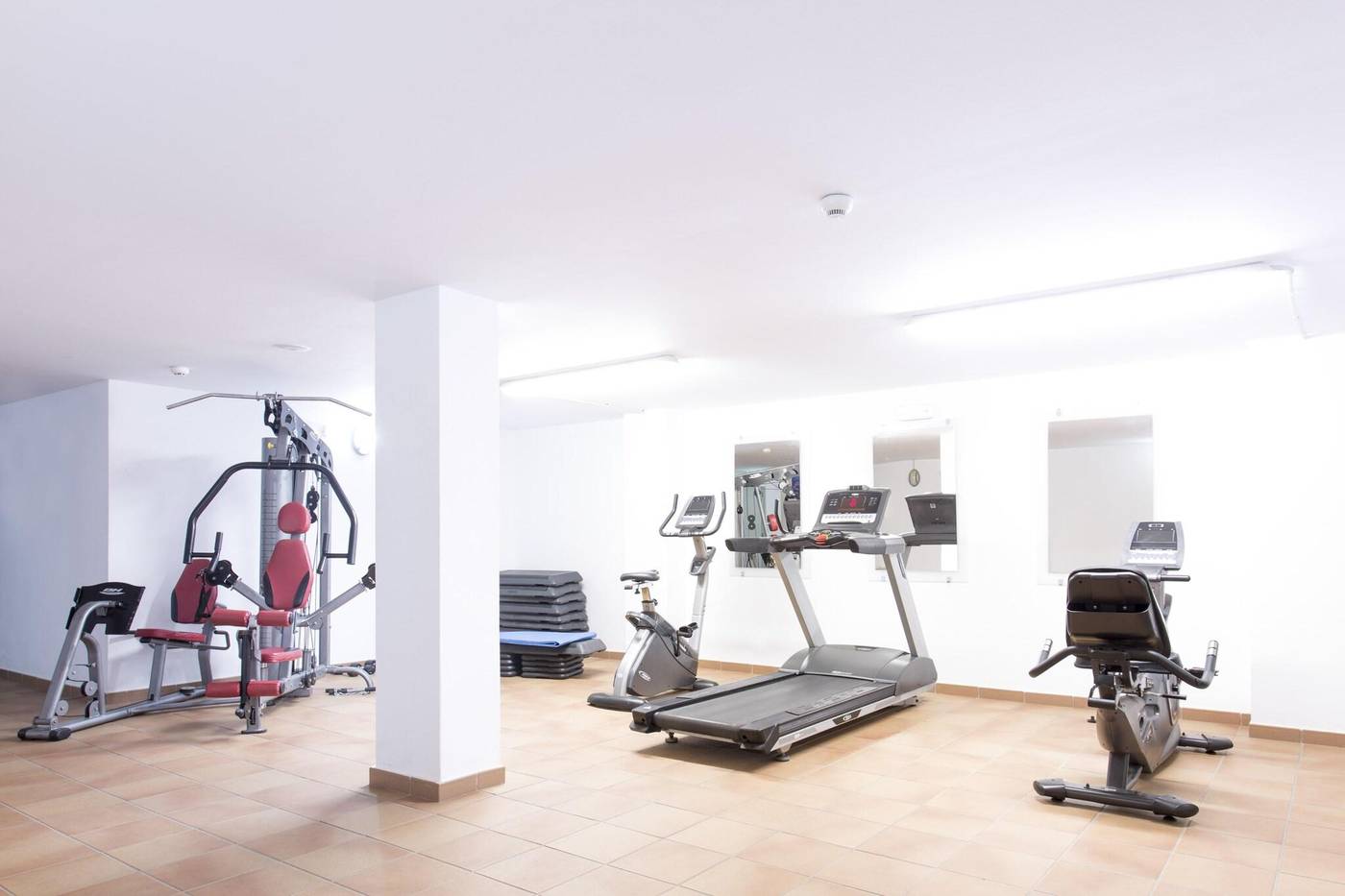 Be-Live-Experience-Lanzarote-Beach-Sports-and-Entertainment-38