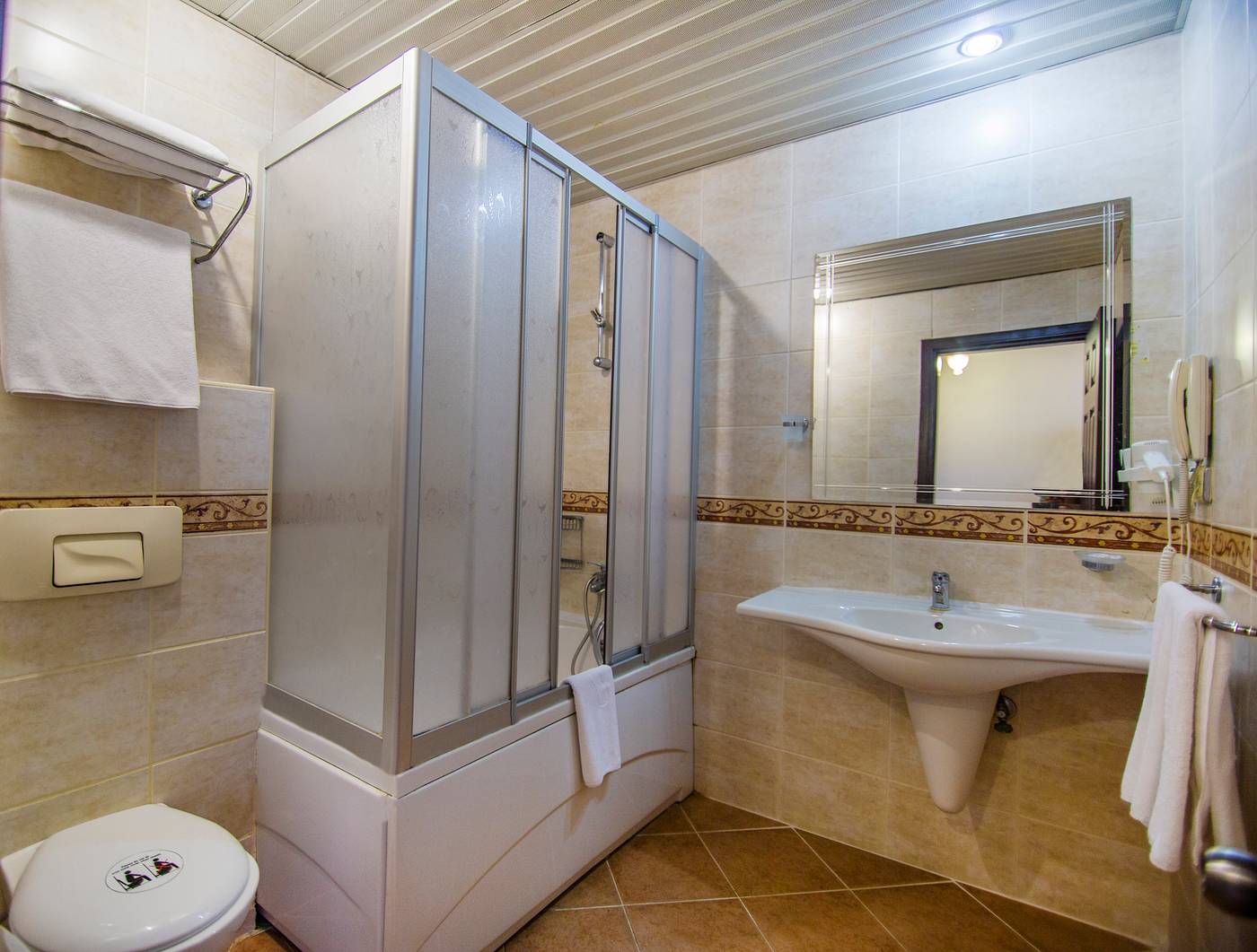 Kleopatra-Royal-Palm-Hotel-Room-25