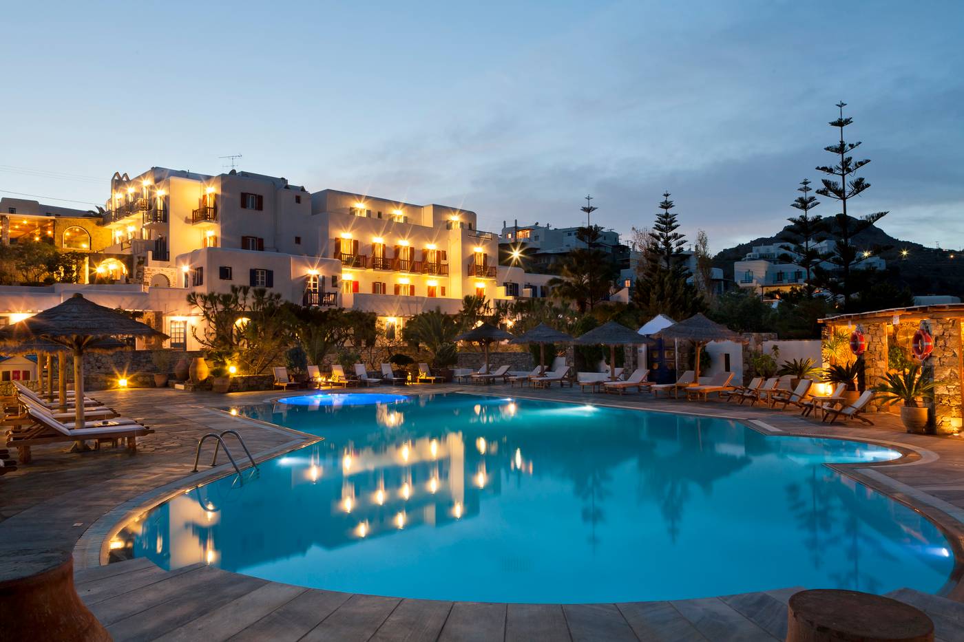 Kamari-General-view-8