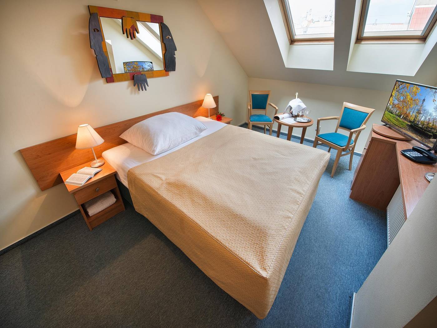 EA-Hotel-Tosca-Room-8