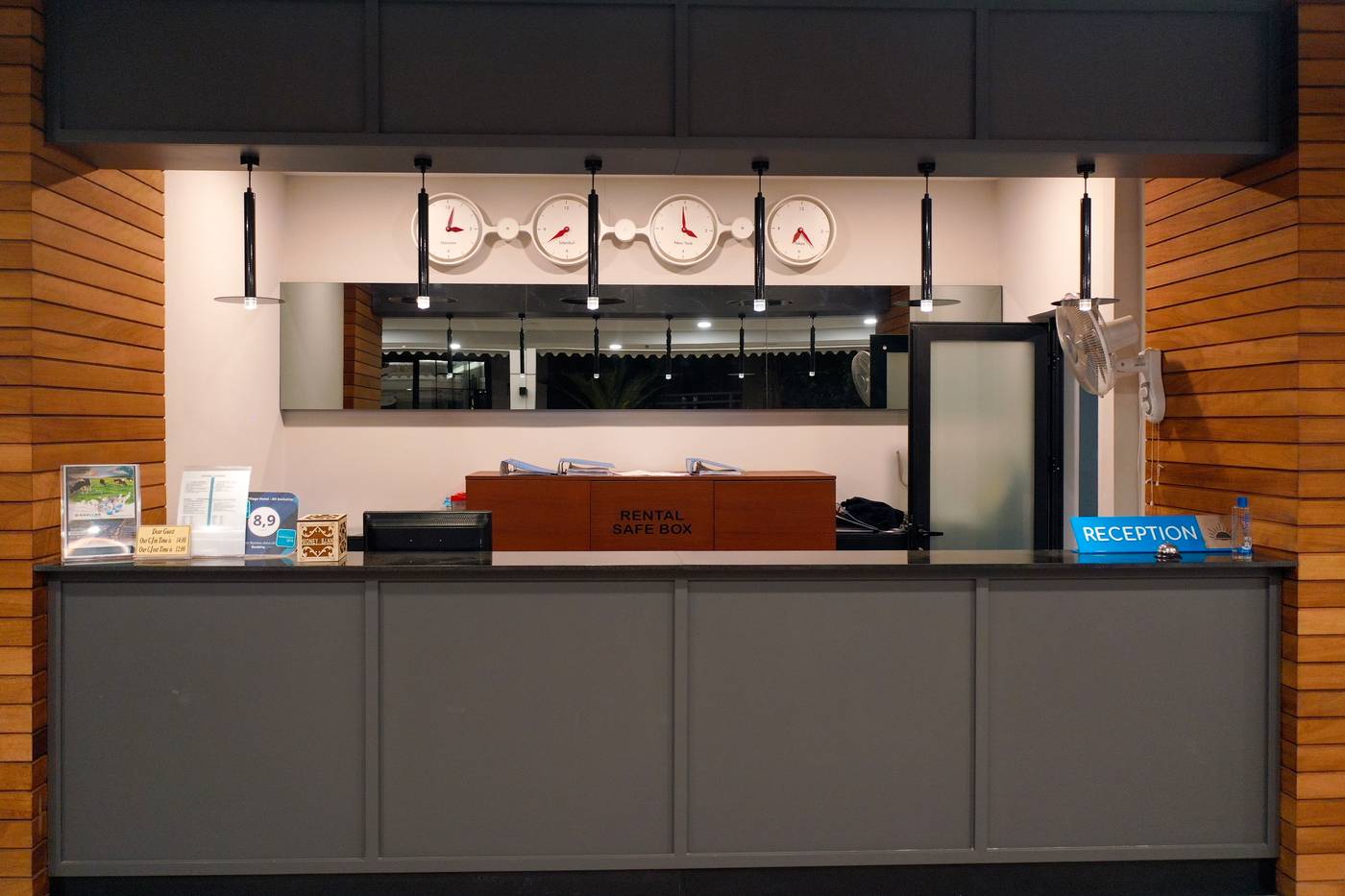 Side Village Family Suites