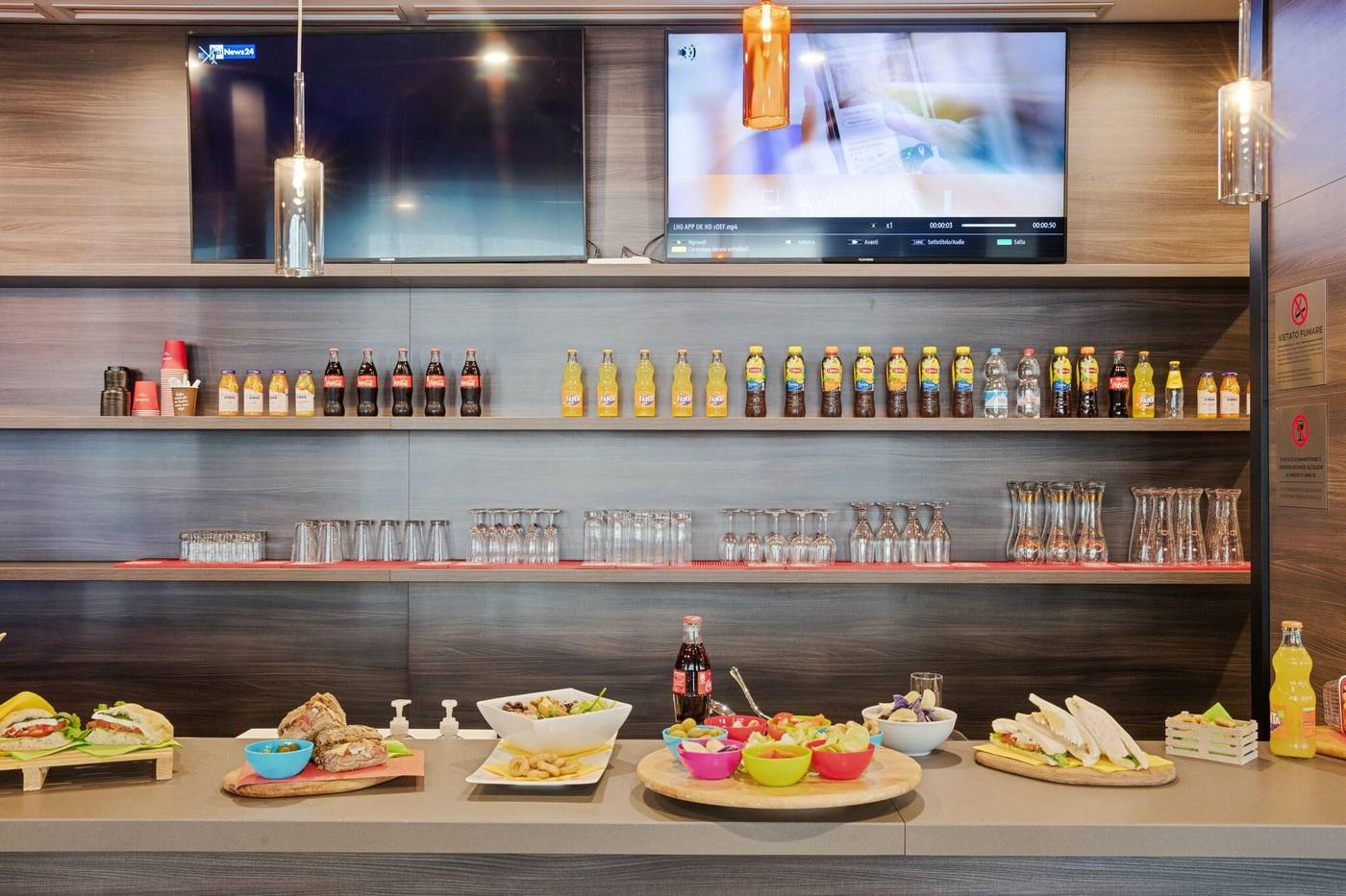 Campanile-Venice-Mestre-Bar-25