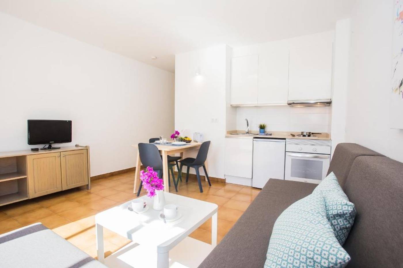 Los-Tulipanes-Room-22