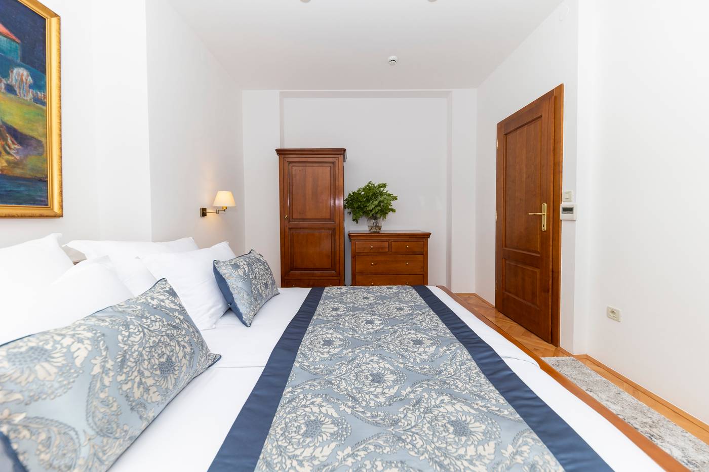 Heritage-Hotel-Tisno-Room-10