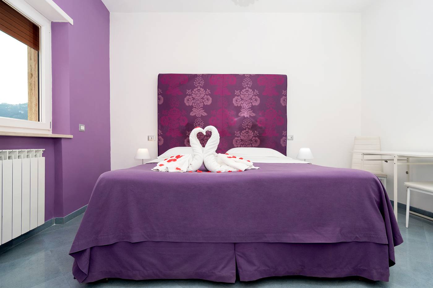 Emily-Suites-Room-27